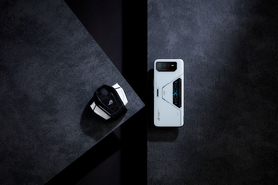 Rog Phone 6 Pro and Aero Active Cooler 6